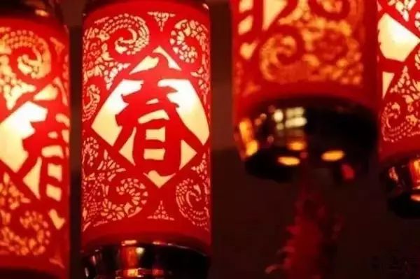 小年，準(zhǔn)備過(guò)年